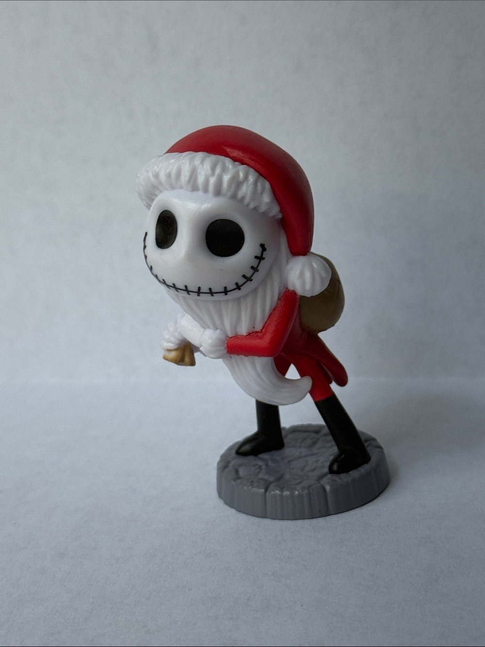 Disney Nightmare Before Christmas Jack Skellington Santa Hat Figurine 3in